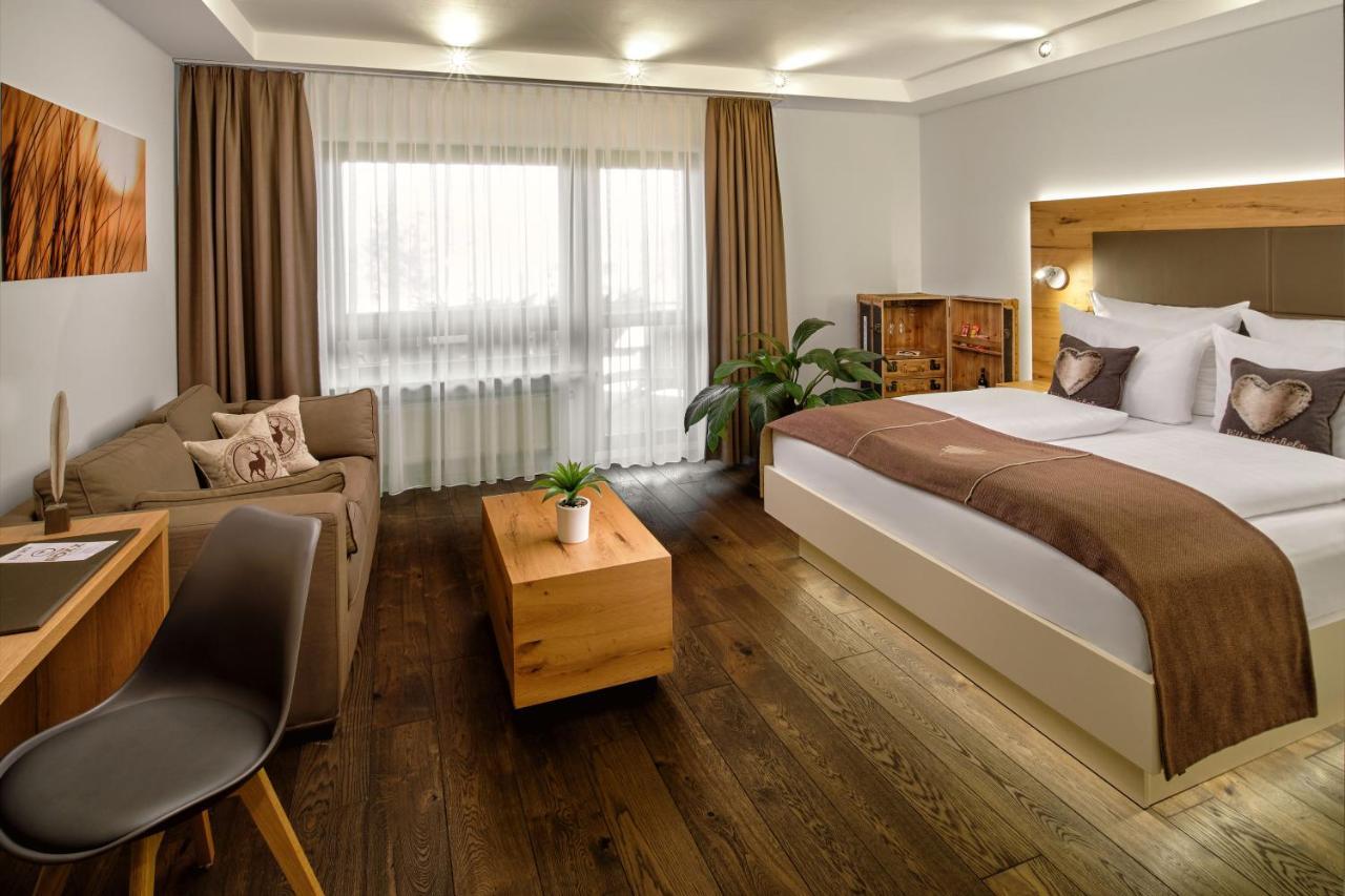 Neo Hotel Linde Esslingen Esslingen am Neckar Ngoại thất bức ảnh
