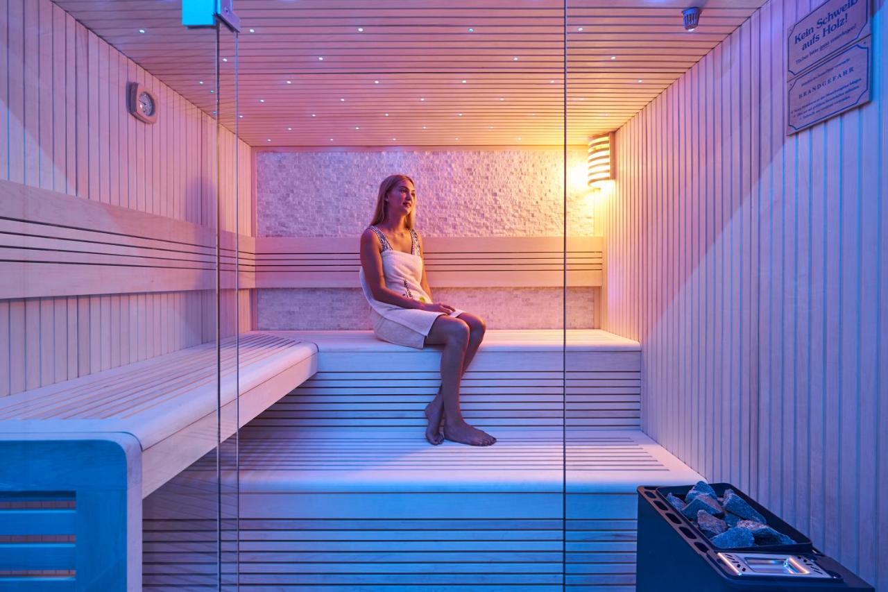 Neo Hotel Linde Esslingen Esslingen am Neckar Ngoại thất bức ảnh