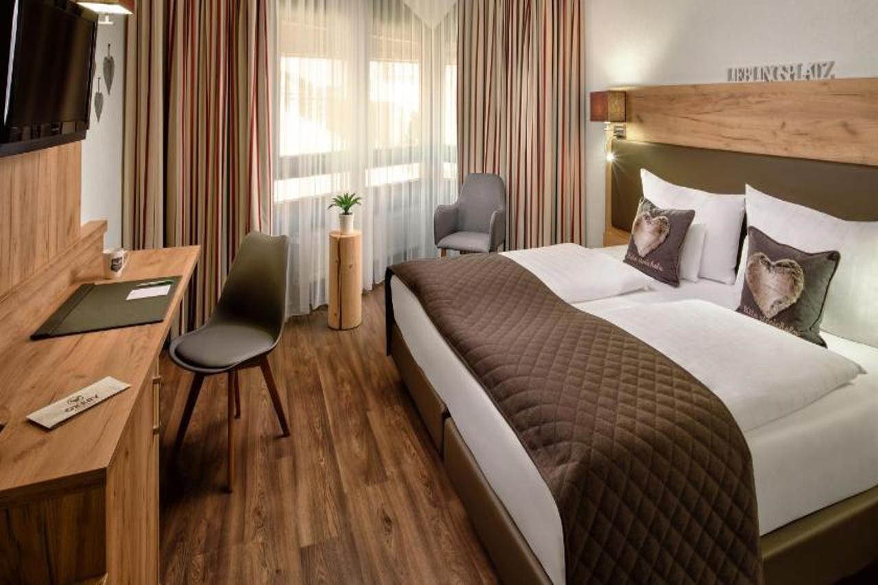 Neo Hotel Linde Esslingen Esslingen am Neckar Ngoại thất bức ảnh
