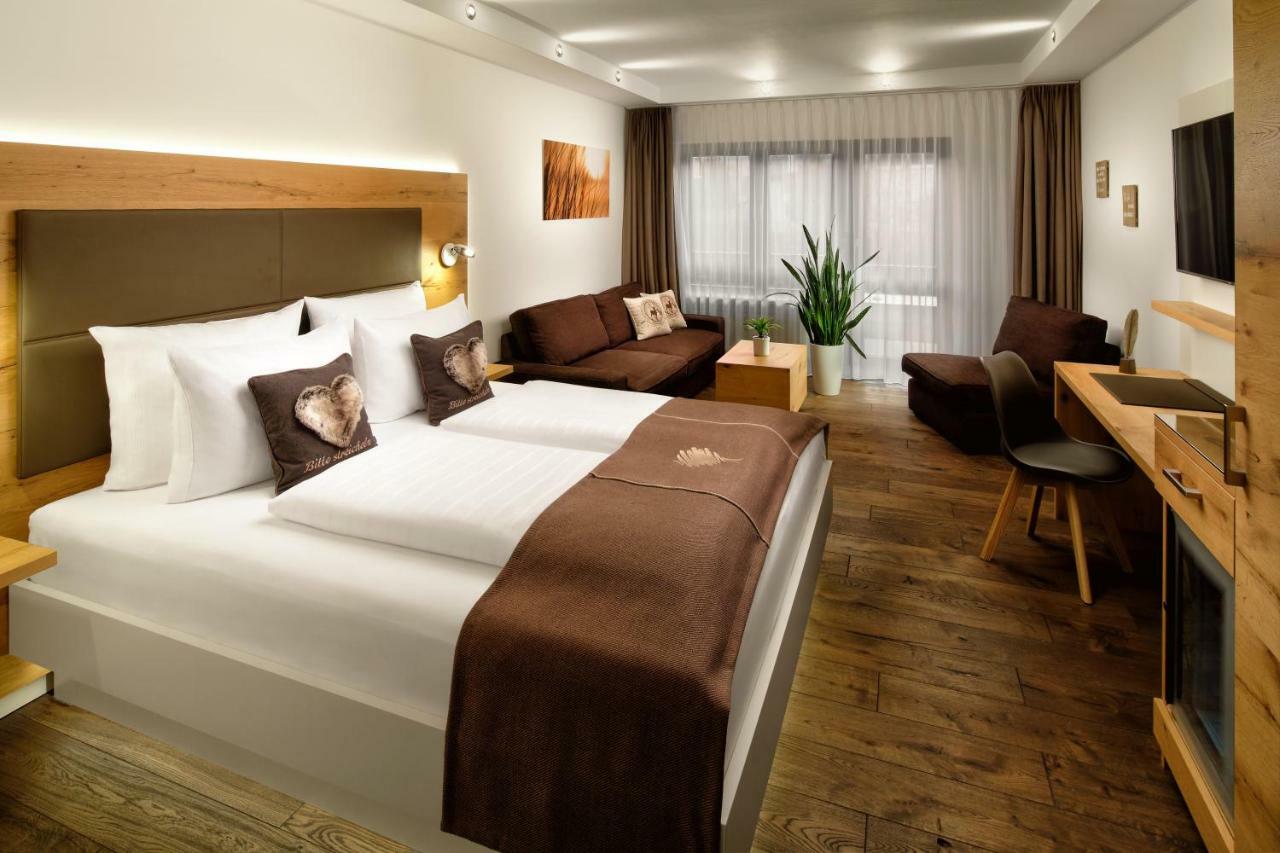 Neo Hotel Linde Esslingen Esslingen am Neckar Ngoại thất bức ảnh